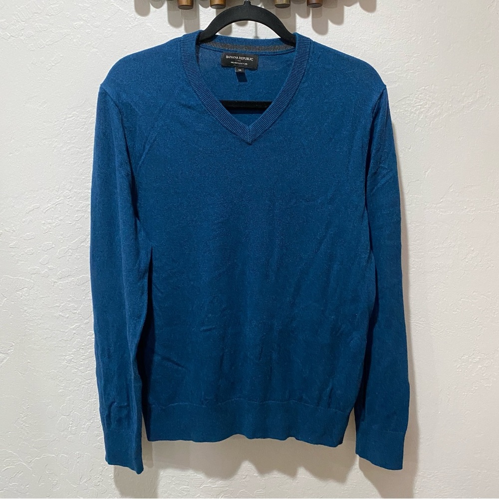 Banana Republic Premium Luxe V-Neck Sweater Size M Dark Green Blue